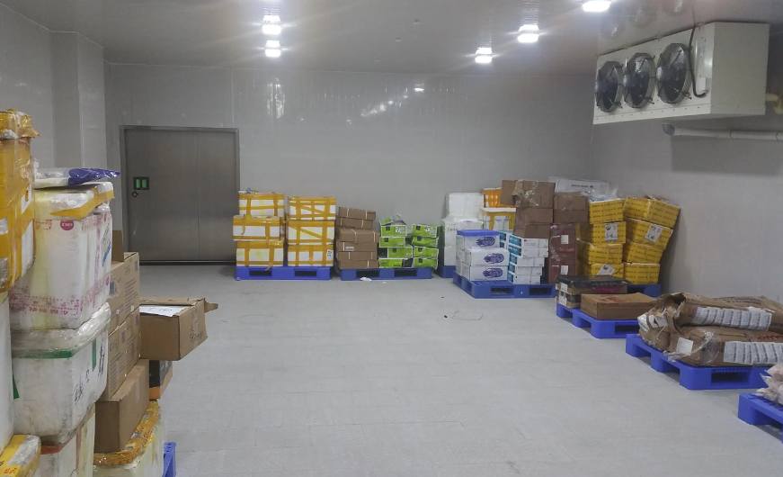 安裝建一個(gè)餐飲冷庫需要注意哪些事項(xiàng)