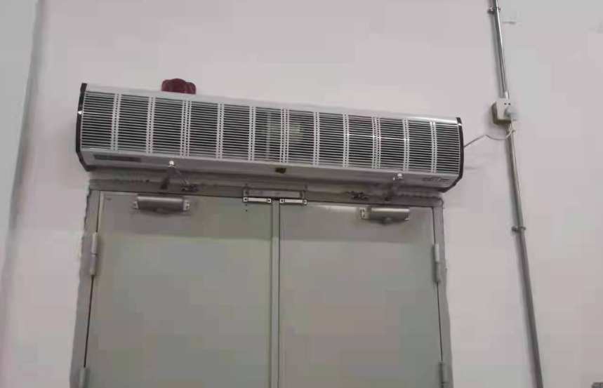 冷庫門口的風幕機起什么作用