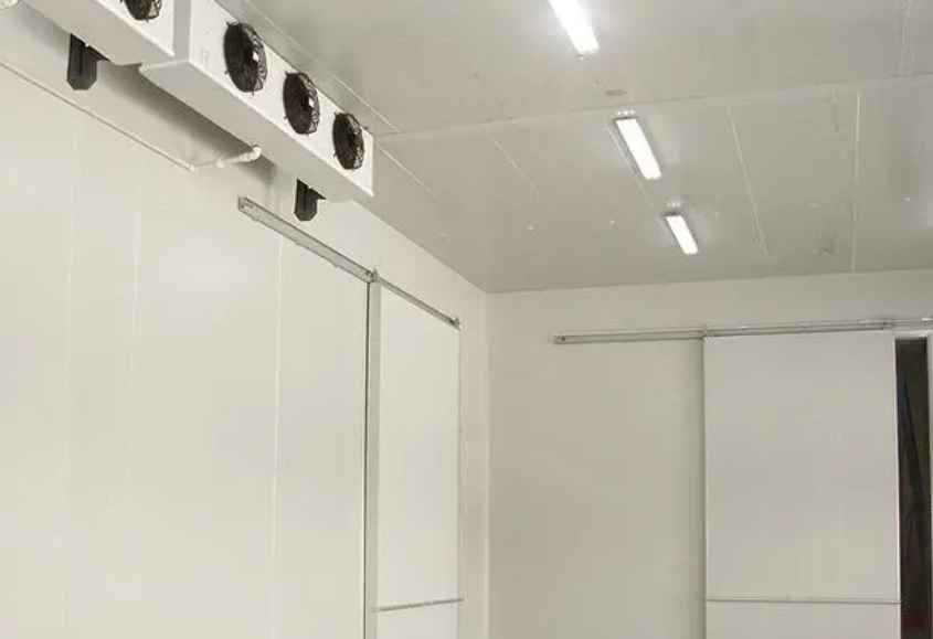 冷庫(kù)墻板底部邊緣怎么處理 冷庫(kù)墻板底部邊緣怎么處理