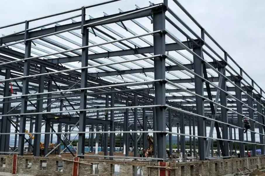 鋼結(jié)構(gòu)冷庫(kù)和多層土建冷庫(kù)的哪個(gè)好